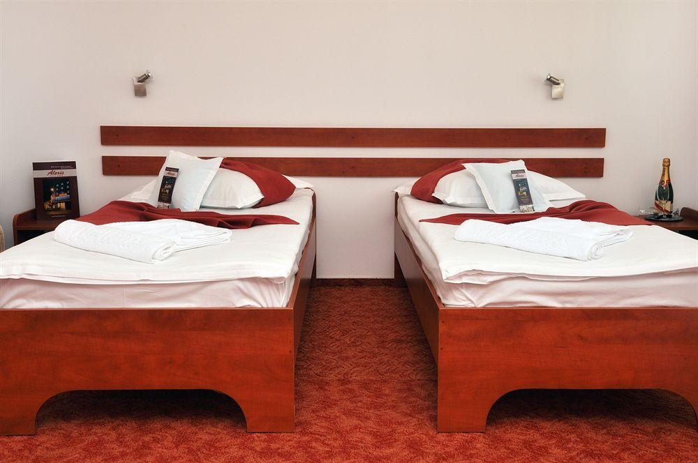 Hotel Alexis Клуж-Напока Екстер'єр фото
