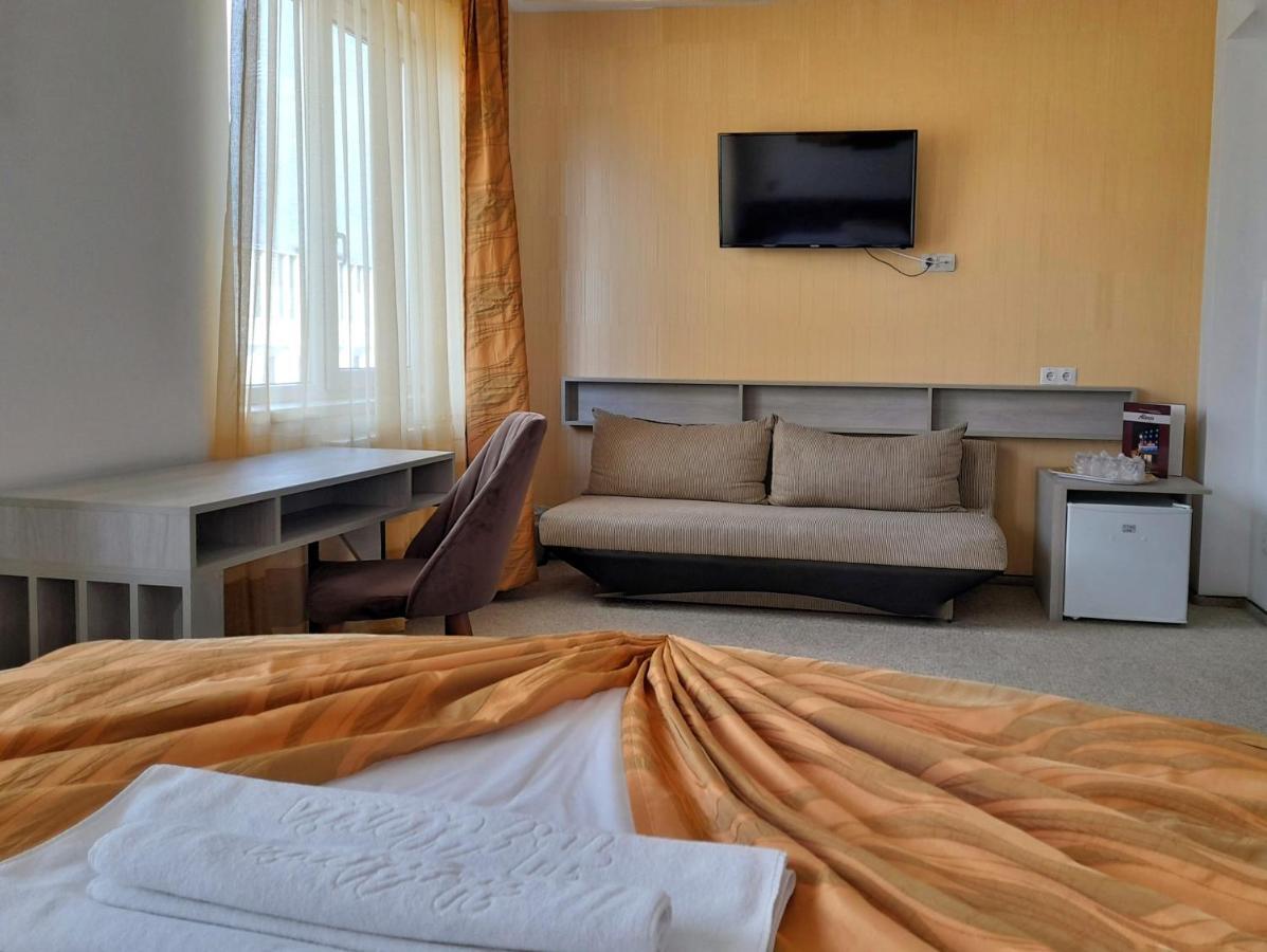 Hotel Alexis Клуж-Напока Екстер'єр фото