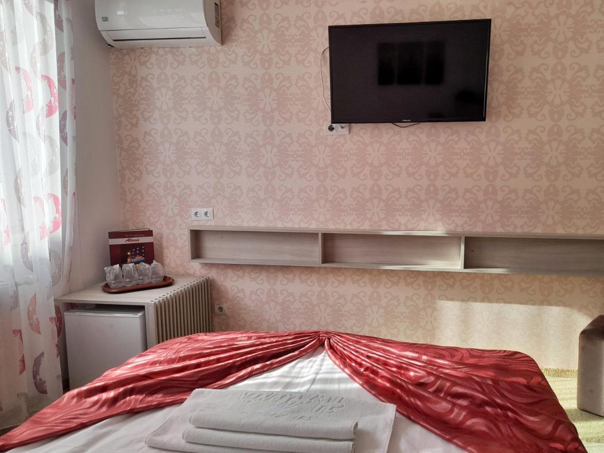 Hotel Alexis Клуж-Напока Екстер'єр фото