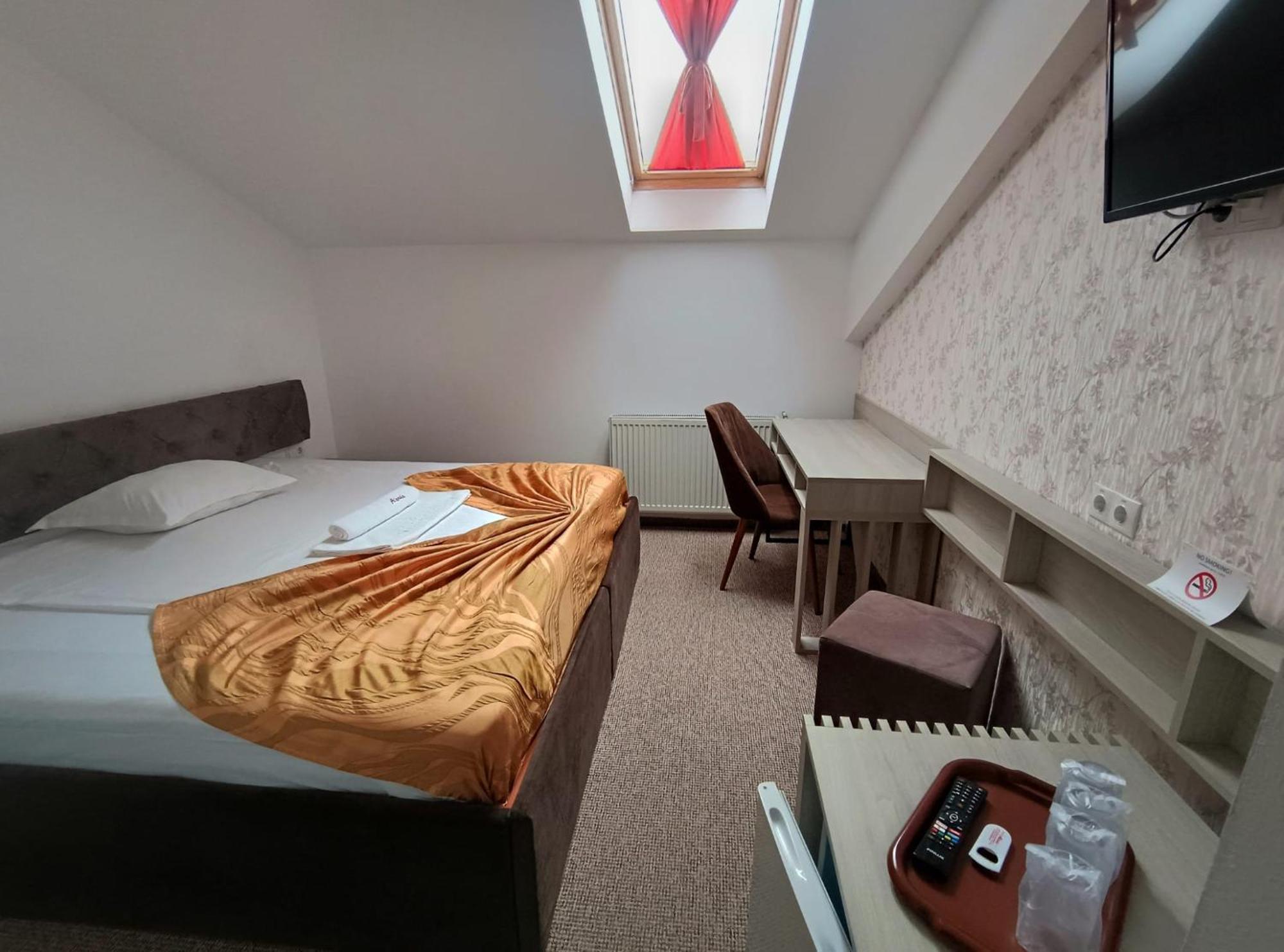 Hotel Alexis Клуж-Напока Екстер'єр фото