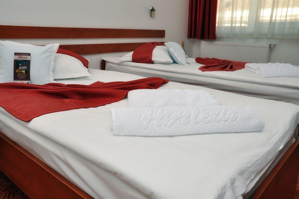 Hotel Alexis Клуж-Напока Екстер'єр фото