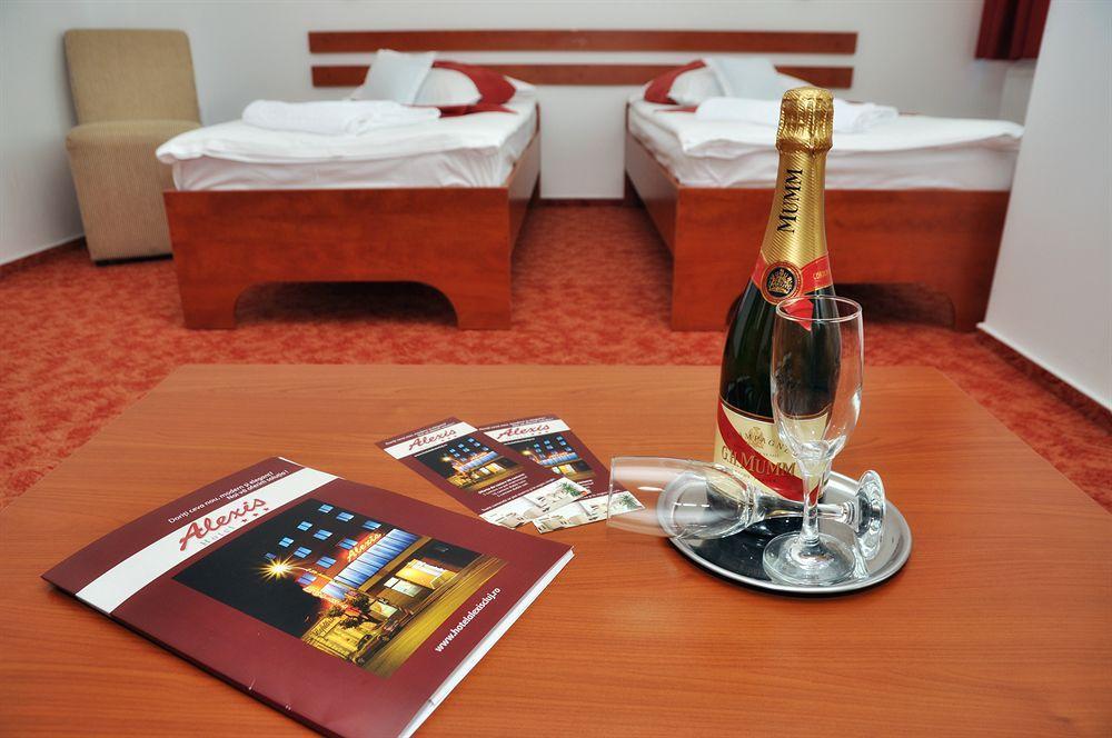 Hotel Alexis Клуж-Напока Екстер'єр фото